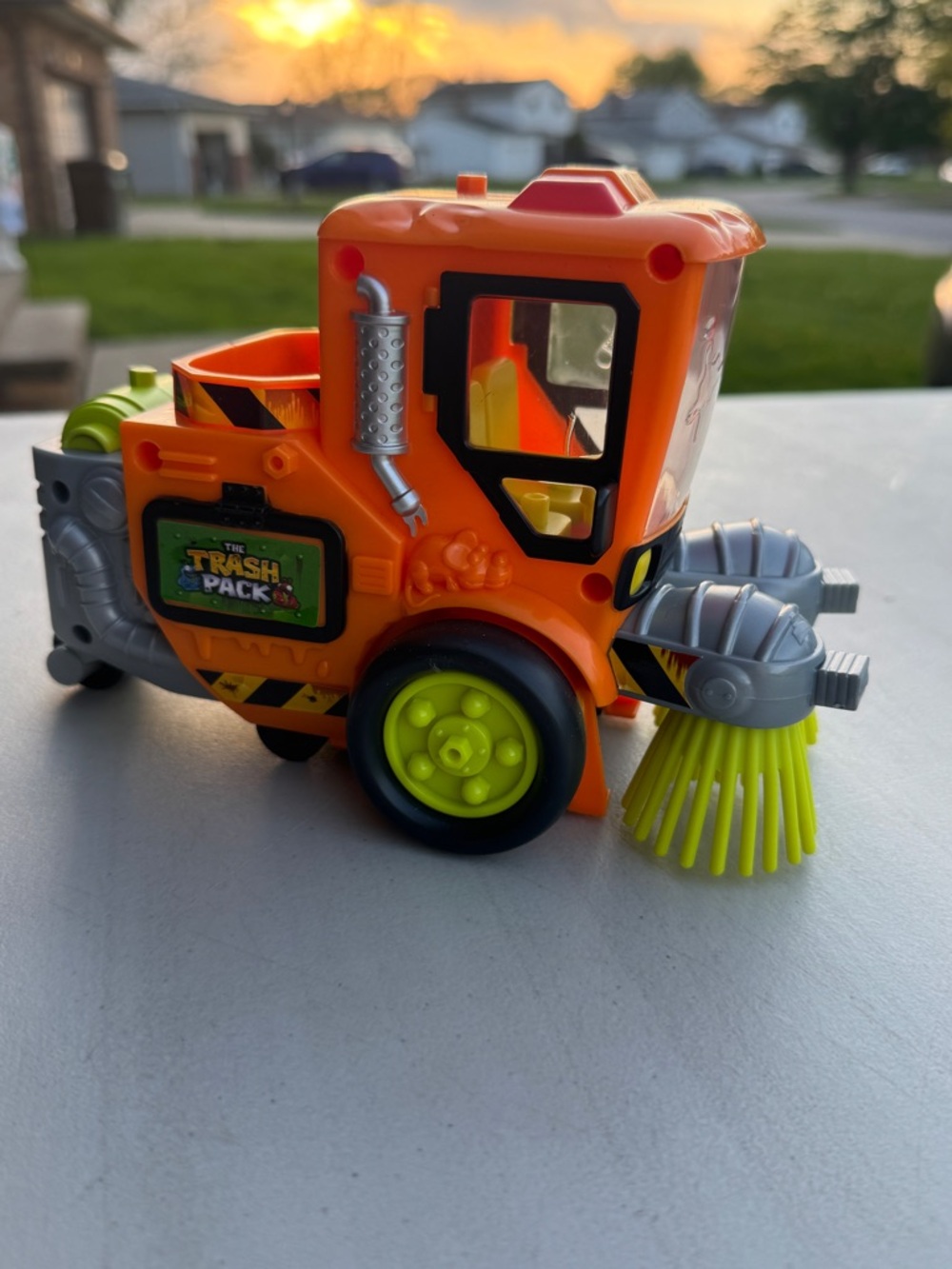 Grossery Gang Trash Pack Street Sweeper. Pre-owned